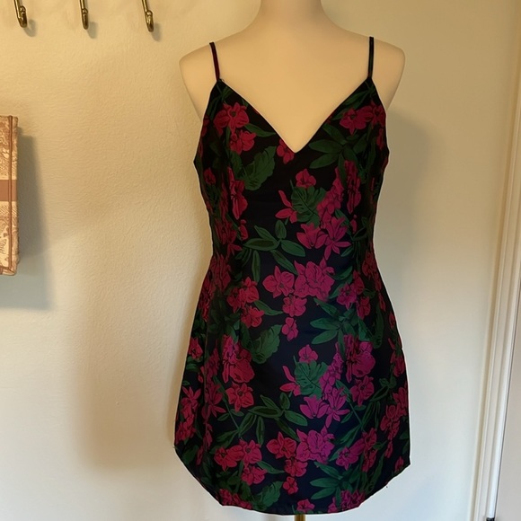 ♥️♥️Absolutely Exquisite Navy Blue Floral Jacquard Mini Dress ♥️♥️ - Picture 4 of 9